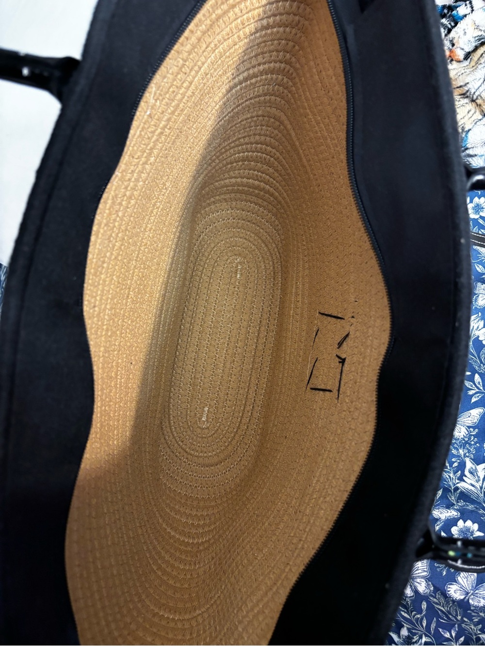 Brand new upscale Two-Tone Straw Tote in Tan and Black - Picture 7 of 8